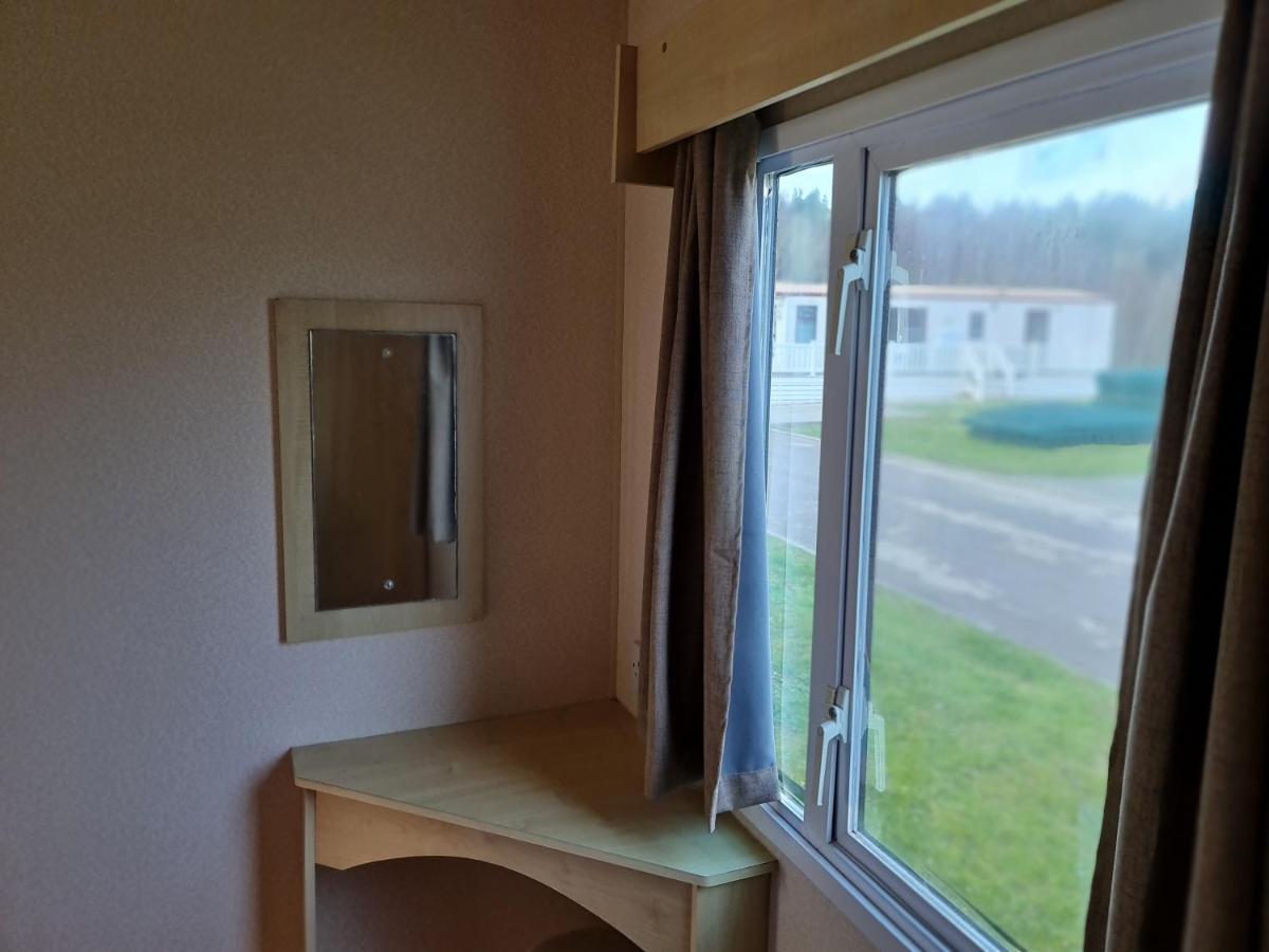 Blue Bird Holiday Home Дърам Екстериор снимка