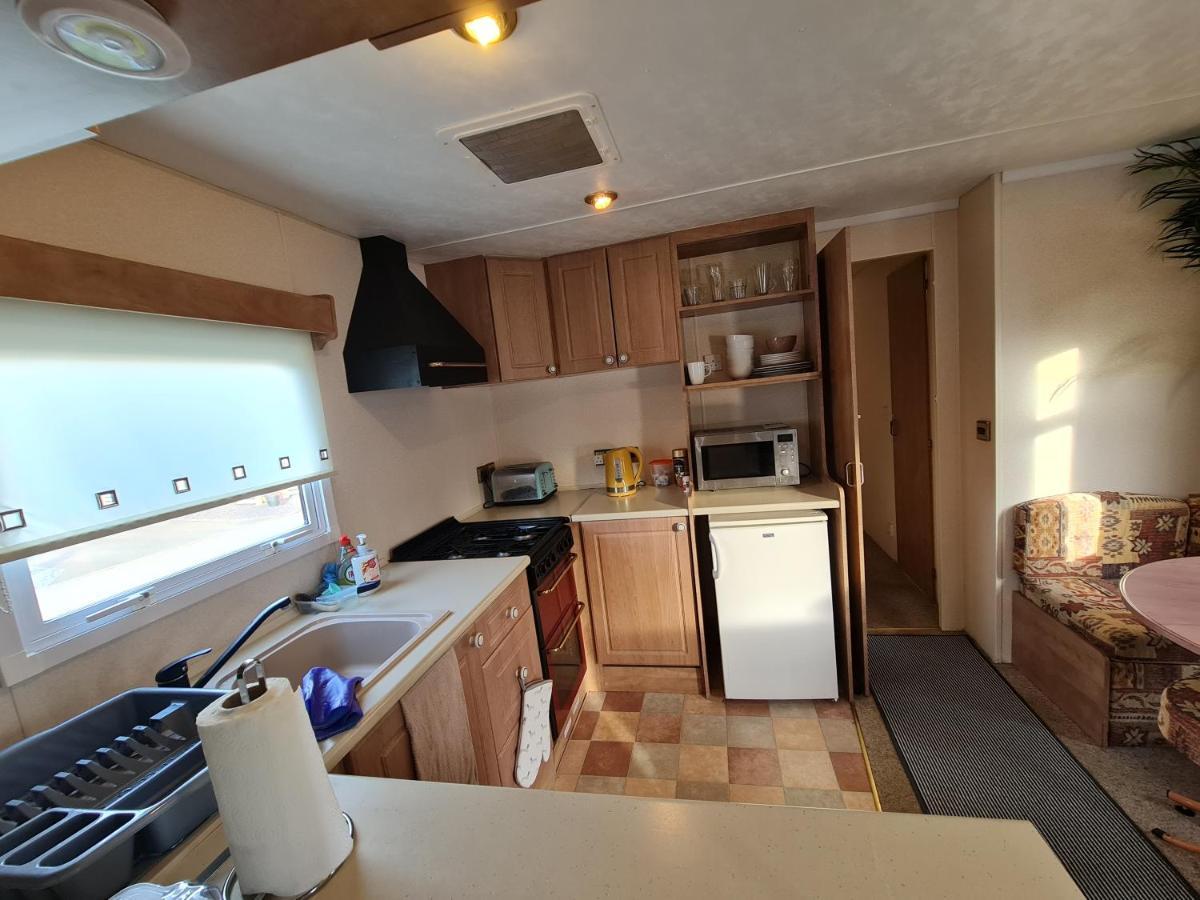 Blue Bird Holiday Home Дърам Екстериор снимка
